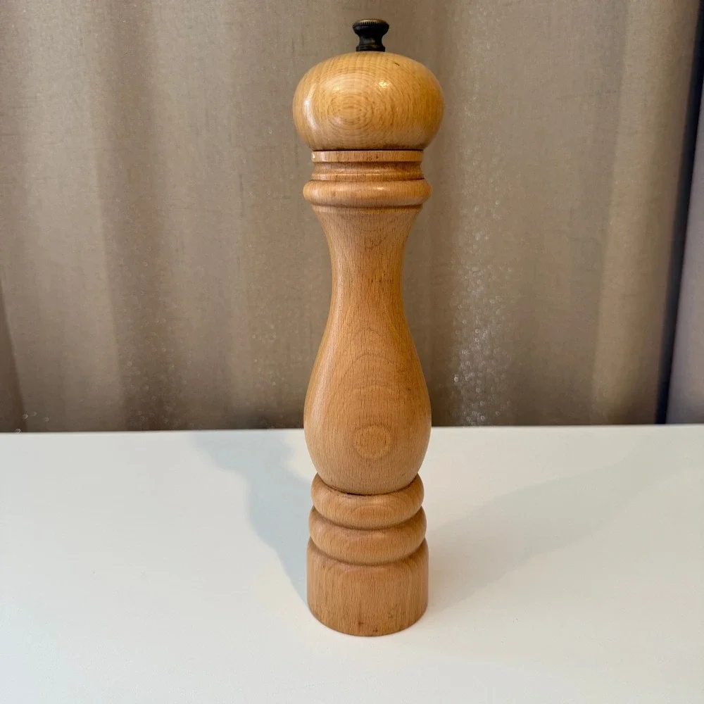 Peugeot Paris Natural Beechwood Pepper Mill 9 Inch Made in France Manual Grinder